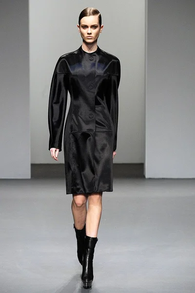 Look 1